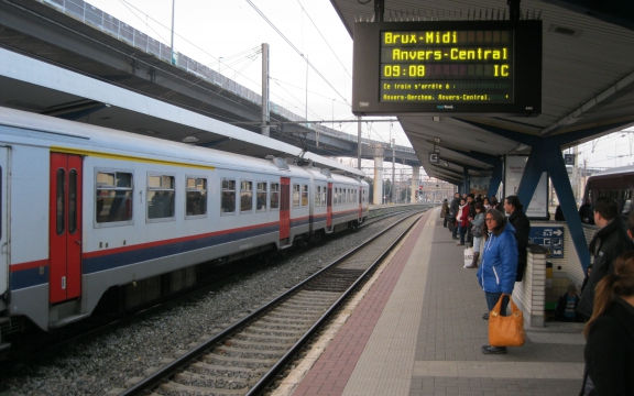 Station Charleroi-Sud, dinsdagmorgen 25 november 2014