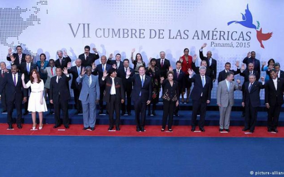 Eindceremonie van de Zevende Top van de Amerika's