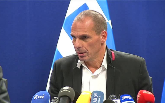 Yanis Varoufakis tijdens de persconferentie van vrijdagavond 20 februari 2015