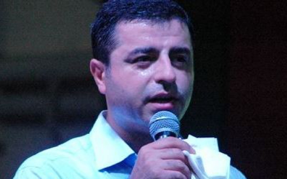 Selahattin Demirtas, leider van de pro-Koerdische democratische partij HDP, heeft Erdogan's project voor een presidentieel regime democratisch tegengehouden (WikiMedia Commons)