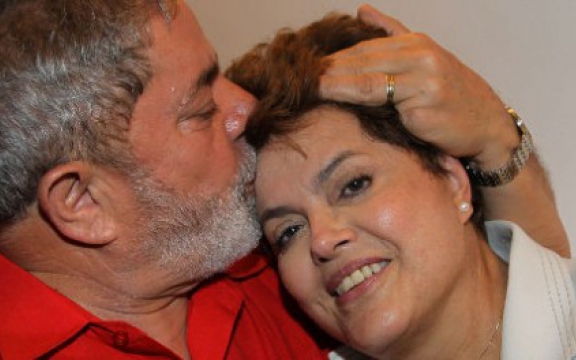 In 2010 haalde Dilma Rousseff met de volle steun van Lula da Silva 56 procent van de stemmen, in 2014 was dat nog 51,6 procent