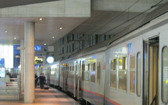 Antwerpen-Centraal (foto: Lode Vanoost).