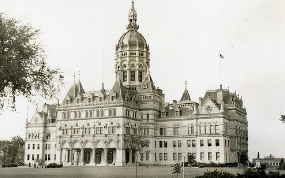 Het parlementsgebouw van de staat Connecticut in de hoofdstad Hartford (foto genomen in 1938)