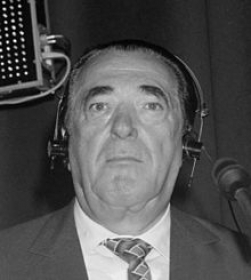 Robert Maxwell, de eerste naoorlogse mediamagnaat van Groot-Brittannië. Van zijn brute aanpak leerde Rupert Murdoch om het sluwer aan te pakken
