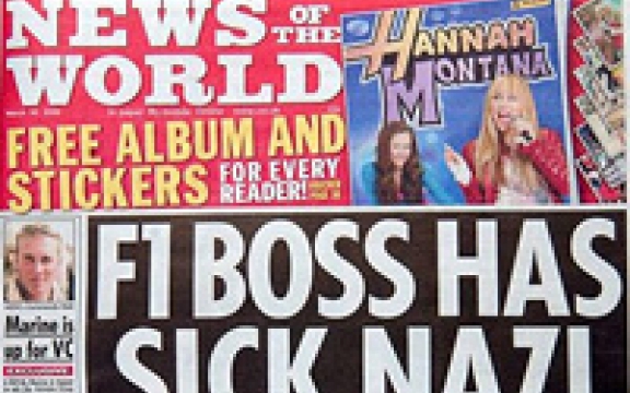 Het schandaal rond het Britse roddelblad 'News of the World' is slechts het topje van de ijsberg, vindt Lode Vanoost