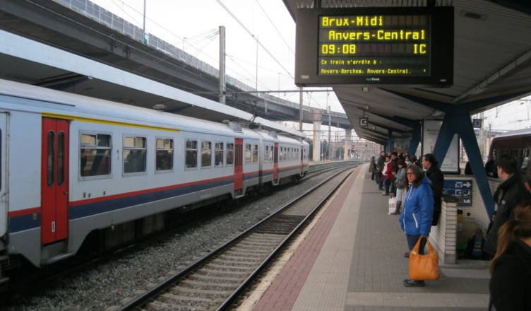 Trein Brussel-Charleroi