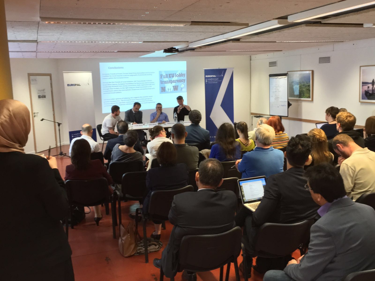 Persconferentie van 9 mei 2016 in Brussel