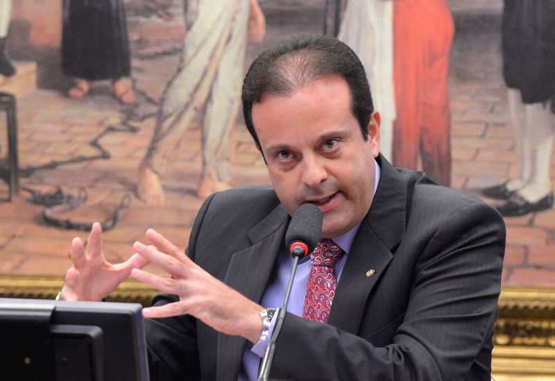 André Moura heeft de reputatie de meest corrupte politicus van Brazilië te zijn. Hij wordt niet alleen van corruptie beschuldigd, maar ook van drie moordpogingen. President Temer heeft hem op 12 mei 2016 tot leider van de regeringsmeerderheid in de Kamer van Volksvertegenwoordigers benoemd
