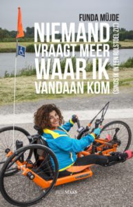 Niemand vraagt meer waar ik vandaan kom (sinds ik in een rolstoel zit