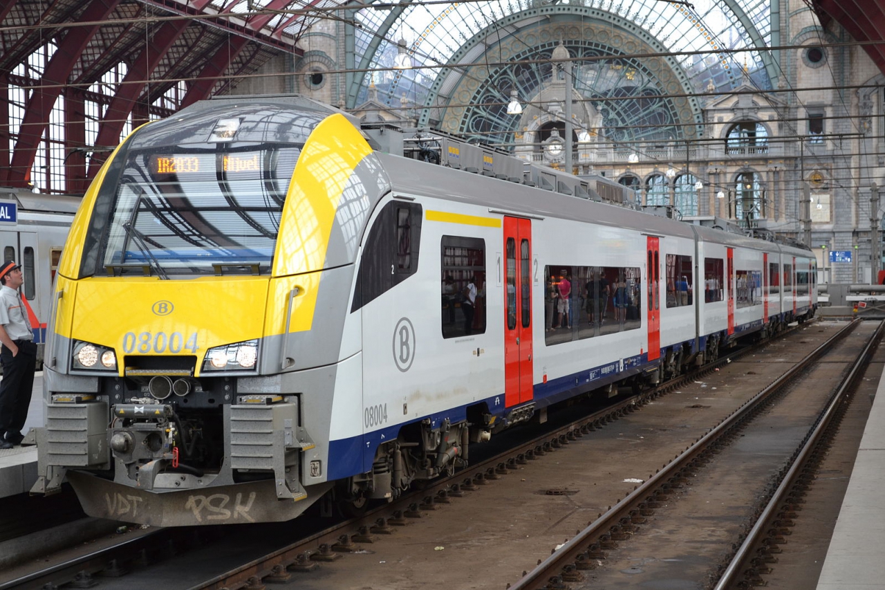 trein in station Antwerpen