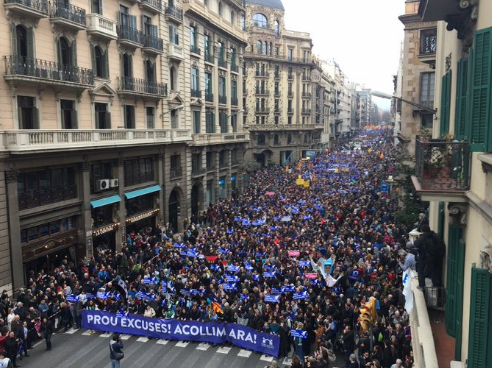 Barcelona massaal solidair met vluchtelingen