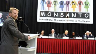 Monsanto begaat misdaden tegen de mensheid