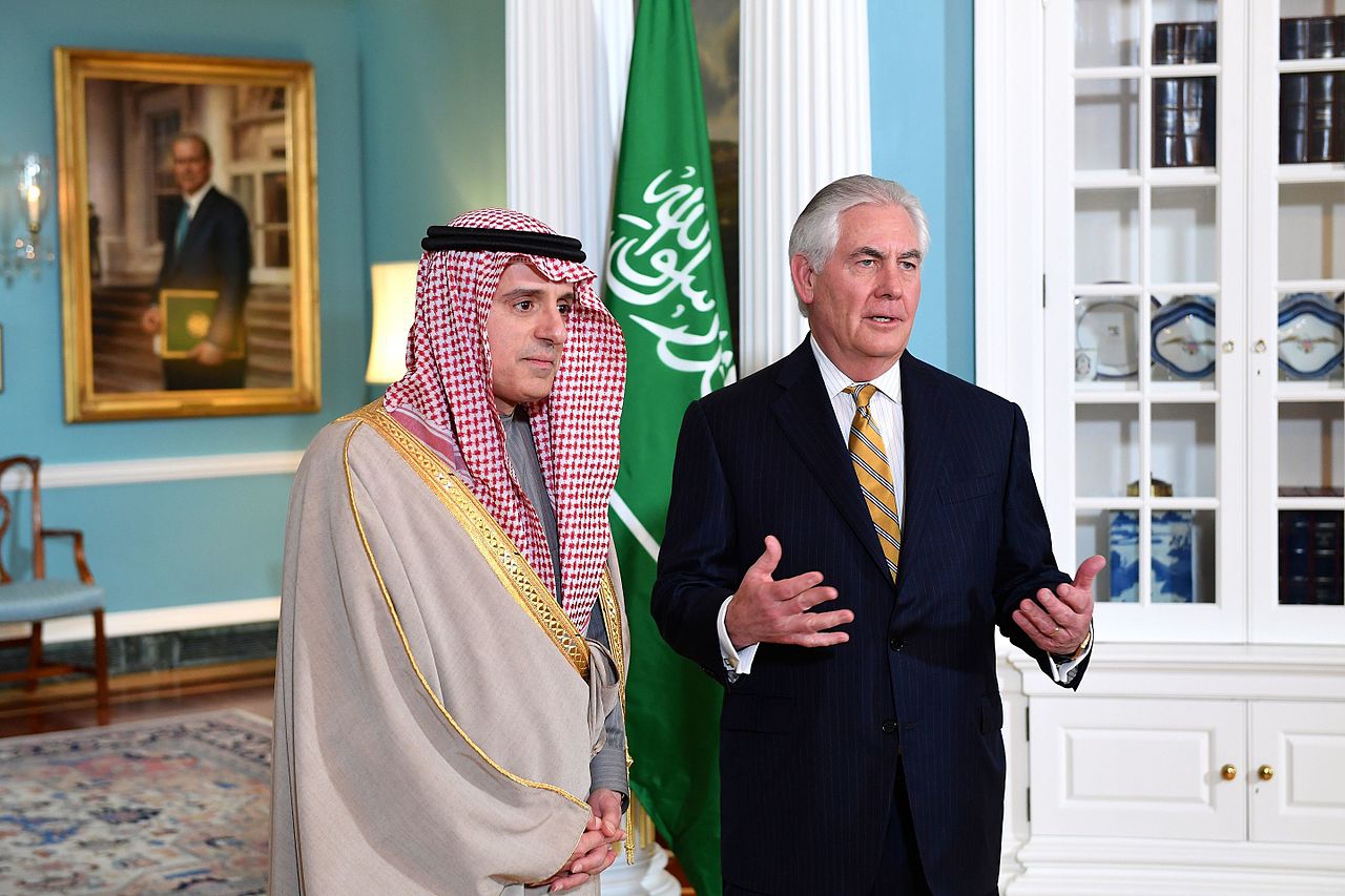 Amerikaans minister van buitenlandse zaken Rex Tillerson ontmoet zijn Saoedische collega Adel al-Jubeir 
