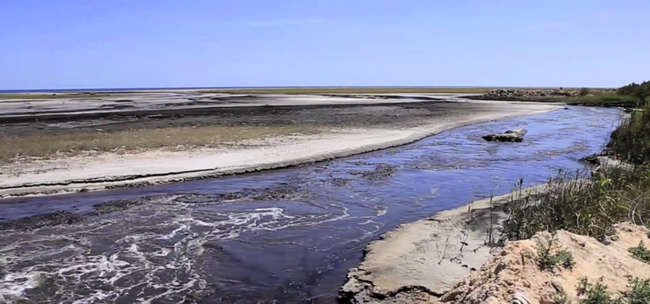 Hier werd ooit gevist, vandaag is deze rivier dood