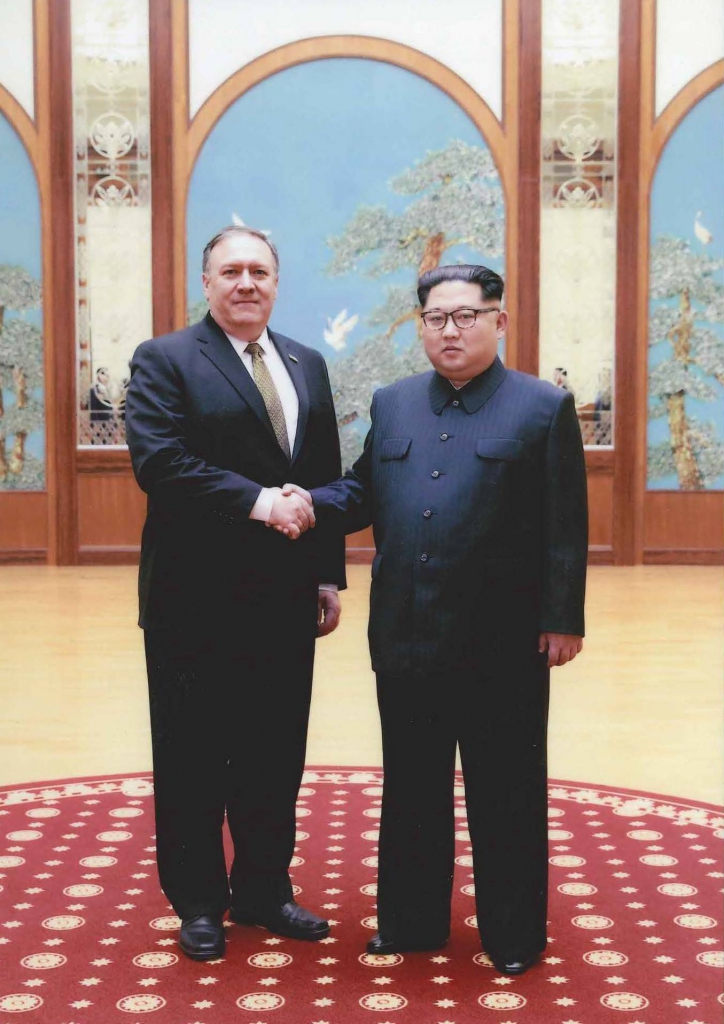 Mike Pompeo with Kim-Jong-Un