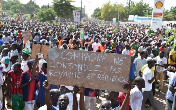 Compaoré, verwar koninkrijk niet met republiek'