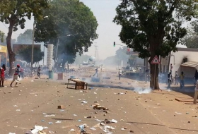 Demonstranten Burkina Faso bestormen parlement