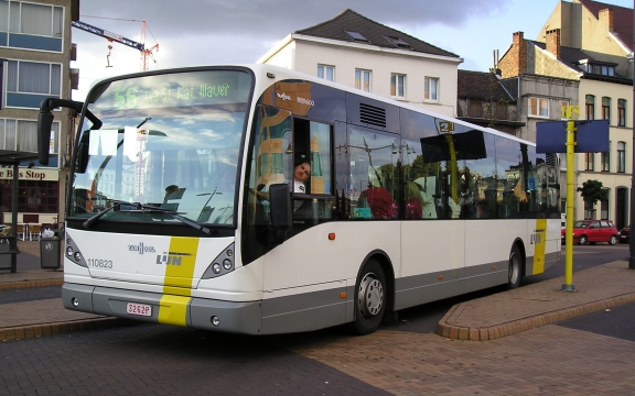 Duurdere bus treft gezinnen met jonge kinderen