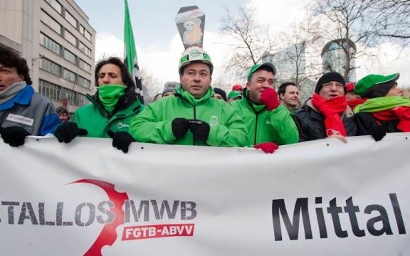 Vakbondsbetoging in februari 2013 tegen mogelijke sluiting van ArcelorMittal