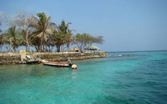 De Atlantische kust van Colombia is één van de mooiste ter wereld. Colombia heeft ook de grootste diversiteit aan flora en fauna ter wereld. Dat idyllische beeld geldt niet voor de maatschappelijke realiteit